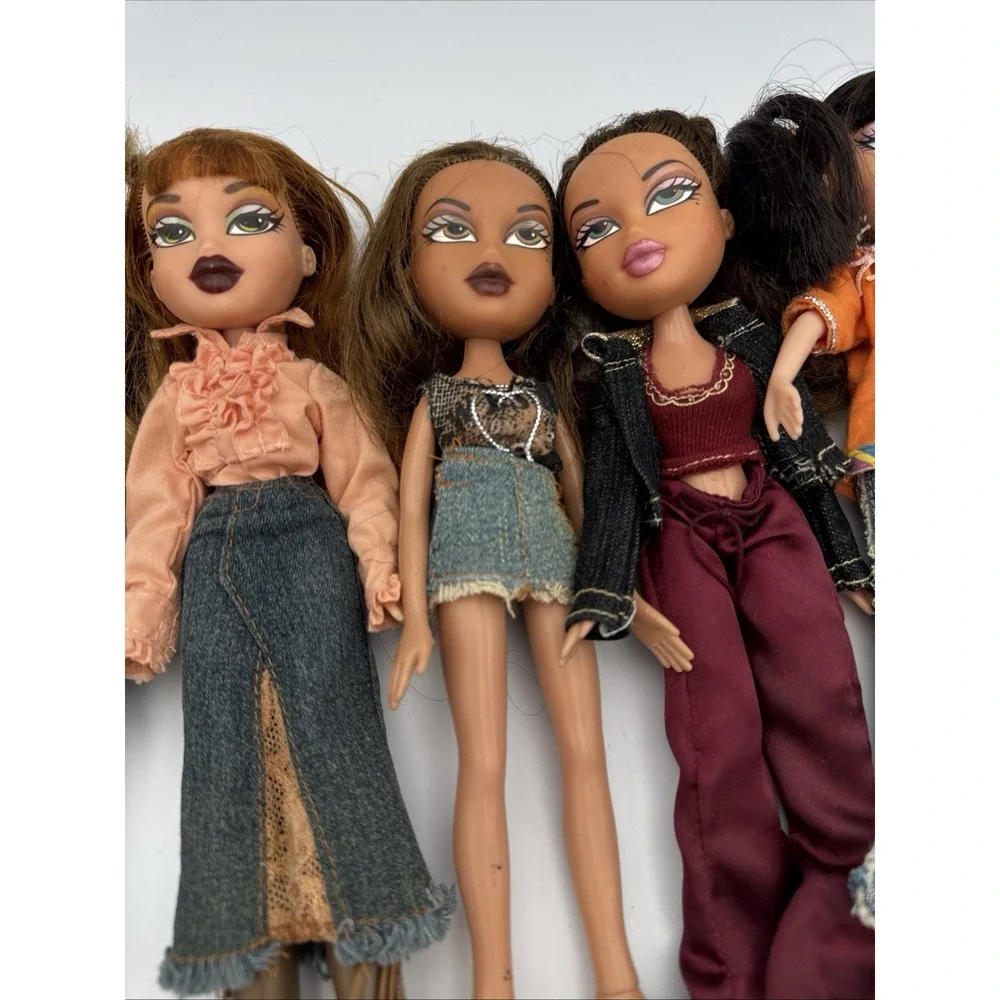 Lot Of 6 MGA Bratz Dolls Vintage‎ Y2K